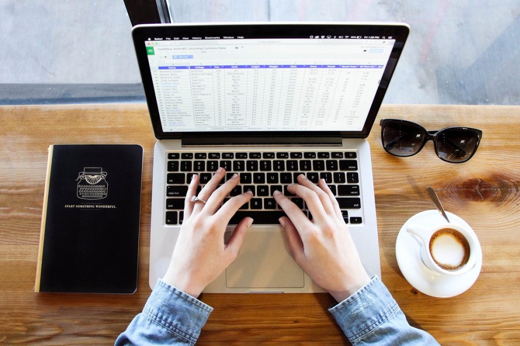 Digitalizar tu operación turística: por qué es urgente (y no tan complicado)