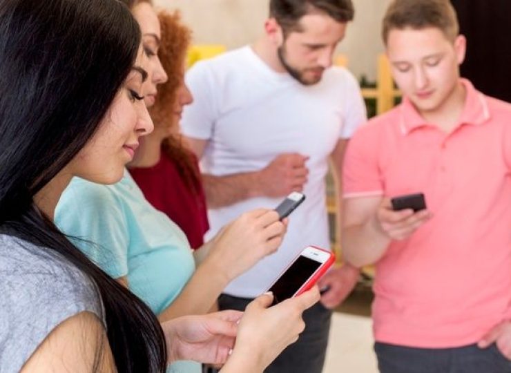 El viajero silencioso: cómo las redes sociales influyen en la decisión de los turistas